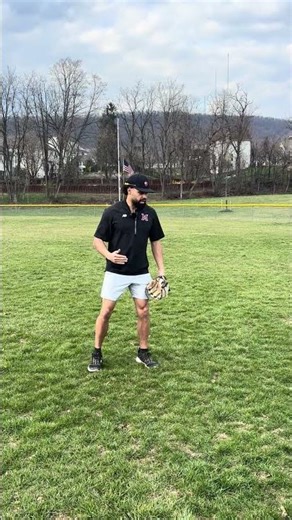 Don’t Misplay Balls Over Your Head ⚾️ (Outfield Footwork Fix)