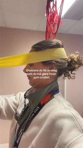 Ikke mitt problem at du har svake nakke fleksorer 🤭😅 Jeg skal bare få deg frisk og smertefri igjen… #fysio #øvelser #trening #gym #rar