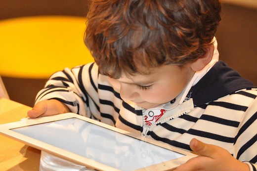 Cinco aplicaciones para que los niños aprendan inglés jugando