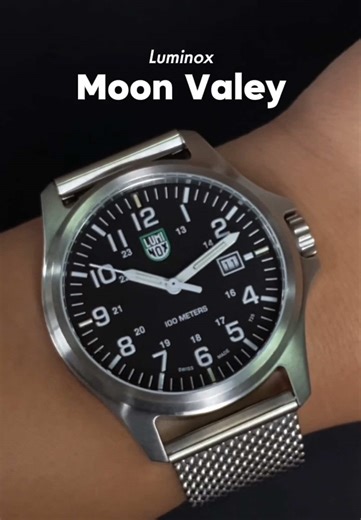 Luminox Moon Valley 2501.M: The Reliable Everyday Watch