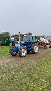 A Ford 8210 turning up at a ploughing match with a 5 furrow semi mounted Kverneland plough #ford #fordtractor #classictractor #agriculture #farming #plough #kverneland | Four Wheels Photography