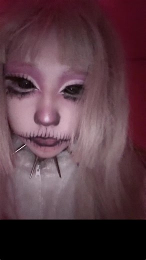 Jazmin Bean Makeup Transformation and Removal Techniques