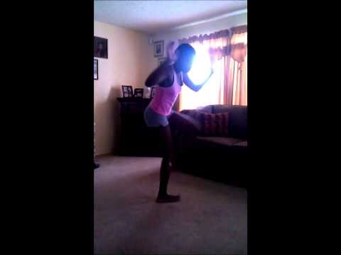12 Year-Old Black Girl Dancing To Dubstep HD
