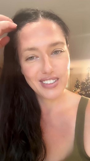 Homemade Deodorant Recipe: Arrowroot powder 60 grams Tallow 40 grams Beeswax 5 grams Magnesium hydroxide 10 grams Jojoba oil 2% 2 ml Tea tree oil 1 ml Essential oil scent of choice 1-2 ml You can replace the tallow/beeswax in this with 45 grams of shea butter or mango butter. Note/ the final formulation will be softer and less firm without beeswax Chemistry note: While Magnesium Hydroxide has the potential to raise pH levels, it is very insoluble in water/sweat so it acts like a slow release mic