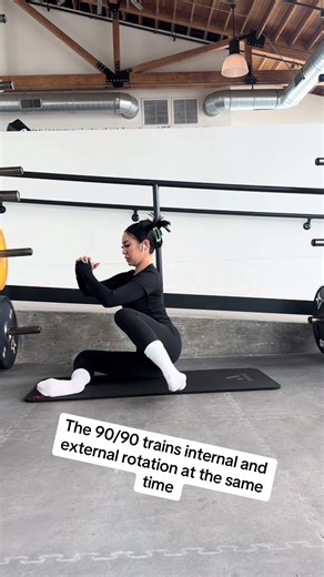 This isn’t a stretch — it’s a screen. 90/90 openers show you how much hip rotation you actually control. If one side feels shaky, that’s feedback. Train the range you’re missing. Save & try both sides. #movementassessment #mobilitytraining #movebetter