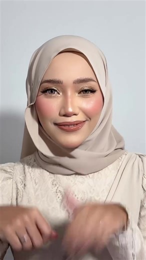 Stunning Canvas Makeup Tutorial by @facesbySu