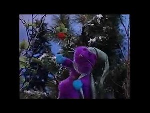 Playhouse disney bear in the big blue house winter berry song