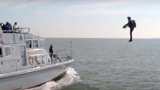 $400,000 Marine Jetpack Can Fly 85 MPH