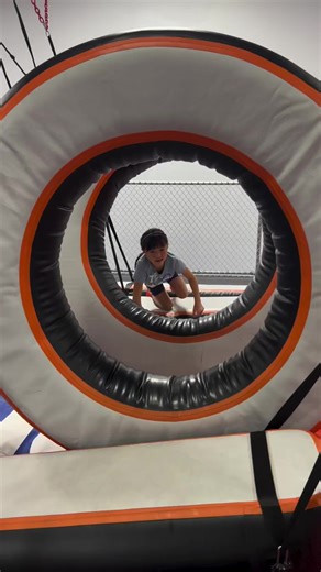 Elevate your birthday party experience at Sky Zone! ✨ We take celebrations to the next level with a party experience that's out of this world! 🚀 Get ready to bounce, laugh, and create unforgettable memories at your next birthday party! 🎂🎉 Contact your local park to book your perfect party package today. 🥳 🎥: @sherlynf on Instagram | Sky Zone