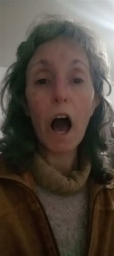 Sara Mariana López Canta Un Cover De U2: "Walk On" #musica