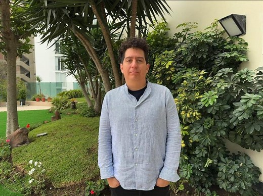 Daniel Alarcón, escritor: "En cierto sentido me gusta ir a los lugares donde no pertenezco”