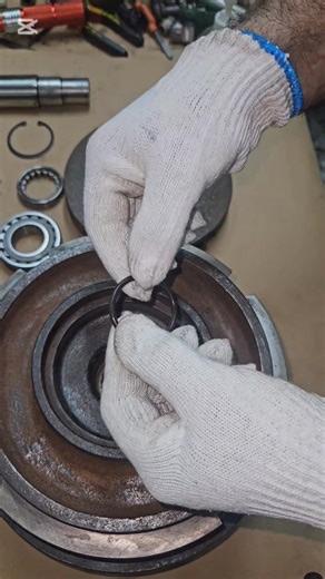 59K views · 778 reactions | Assembling the cooling water pump of auxiliary Engine Wartsila 6L20 #overhaul #engine #enginecadet #marineengineer #marinediesel #machine | Marine engine lab | Facebook