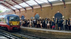 Colgate Total Advanced Commercial (2017) 2