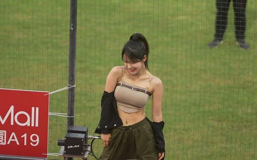 (Lee DaHye 李多慧) (辣年糕趴) Cheerleader fancam Rakuten Girls