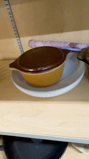 Pyrex Old Orchard Casserole Dish. $8 would you pick or pass? #PyrexOldOrchard #OldOrchardPyrex #VintagePyrex #PyrexCollectors #PyrexLove #RetroPyrex #VintageCasseroleDish #PyrexCommunity #PyrexKitchen #PyrexObsessed | Smiley finds