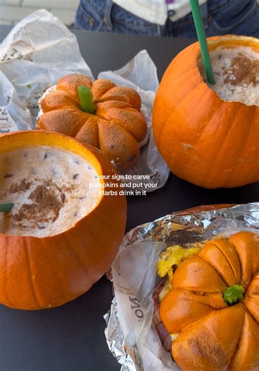 Your Sign to Carve a Pumpkin for Your Starbucks Drink 🎃