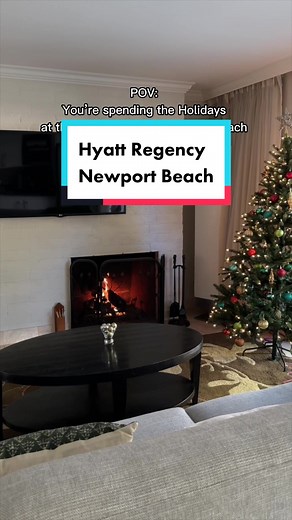 Your coastal holiday escape awaits at the Hyatt Regency Newport Beach 🎄 This sprawling property sits on 26 acres near the beautiful Back Bay and features three pools, on-site restaurants, outdoor fire pits and an abundance of family-friendly amenities. Cozy up together in one of the hotel’s spacious suites or villas and prepare for an unforgettable holiday vacation ✨ #VisitNewportBeach #NewportBeach #NewportBeachCalifornia #HyattRegencyNewportBeach