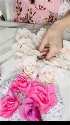 Sharing a cute and easy Dollar Tree roses bunny! Happy crafting! 🐰🌹 | Olivia's Romantic Home DIY