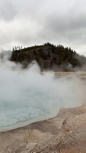 5 comments | #Geyser #yellowstonenationalpark #yellowstone #hotspring #HotSpringsAdventure #tour #reelsvideoシ #reelsviralシ #highlightsシ゚ #highlights #kalinga | Kalinga Ud Canada | Facebook
