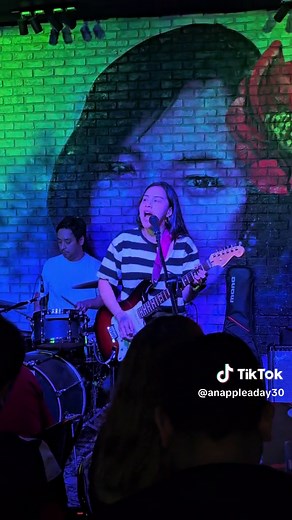 MojoFly Mata Lyrics Performance | OPM Band Batang 90s Nostalgia