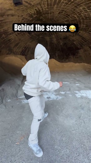 The stomping got it😂#fyp#viral #trending #dance #tiktok #youtubeshorts #shorts