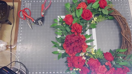 Let's Design a Timeless Classic Grapevine Wreath | Kat's Creations