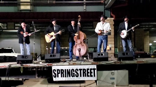 "Loves Gonna Live Here" | SpringStreet