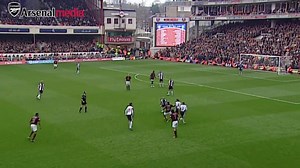 Watch Dennis Bergkamp's final Arsenal goal! More pictures here: http://arsn.al/oPKCqB | Arsenal