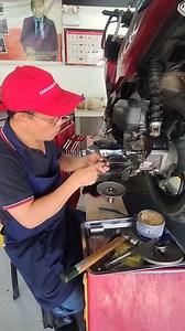 1.5K views | Palit torque driven bearing Click v3 #infomative #motorcycleservice #tutorial #starseverywherefbreelsvideo #videograms #allfollowers #motorcycle #mechanic #infomative #motorcyclerepair #StarsEverywhere #tutorialvideo #MotorcycleMaintenance Part 5 | Alberto Mantong Alabar | Facebook