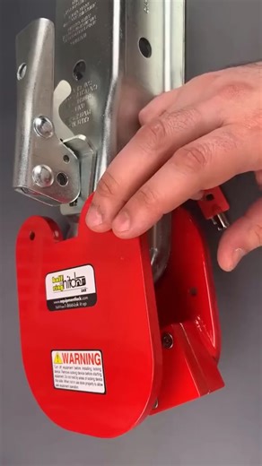 149K views · 2.1K reactions | A Stunning Trailer Lock Design Flaw (Equipment Lock Company) #lockpick #lockpicking #picklock #locks #lockpicker #fyp #padlock | Picking Locks | Facebook