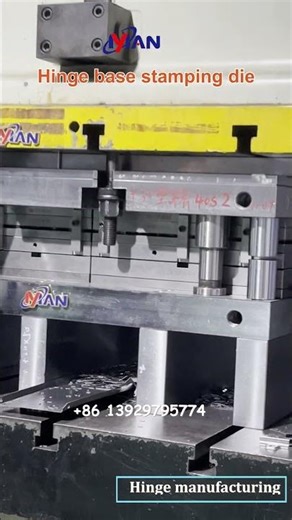 tapping machine for hinge mounting plate mold