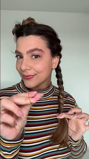 Unique space bun hair tutorial #spacebuns #hairstylehack #buntutorial