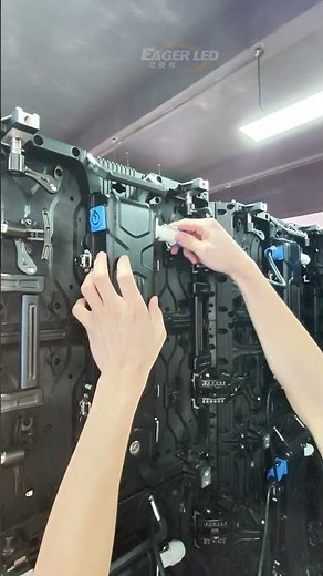 Modular installation: individual panels are assembled to form a large screen. #eagerled #ledmodule