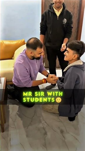 Mr Sir With Students 💗 #biology #podcast #neetcoachings #biologybook #interview #neetaspirents