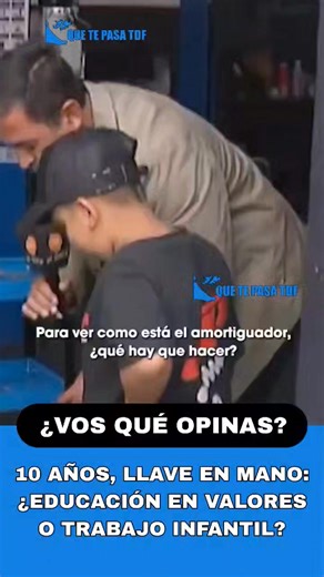 🚗🛠️ 10 AÑOS, LLAVE EN MANO: ¿EDUCACIÓN EN VALORES O TRABAJO INFANTIL? 🇦🇷 Un niño de apenas 10 años trabajando junto a su padre en un taller mecánico se volvió viral tras explicar con total naturalidad cómo reparar un tren delantero. Mientras su papá asegura que lo hace por gusto y que el taller es su “lugar feliz”, las redes estallaron en una grieta inesperada. Para algunos, es la prueba de que los oficios, la familia y la cultura del esfuerzo siguen vivos. Para otros, es una postal dura: un