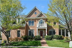 Fairfax City 'WOW' House: Luxe Expanded Colonial