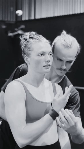 The meticulous intellect of Johann Sebastian Bach’s The Art of Fugue meets the breath-taking physicality of Circa's contemporary acrobatics. Creation has begun for The Art of Fugue - presented by the Australian Brandenburg Orchestra ✨ Don't miss the August premiere in Brisbane! 📍QPAC, Brisbane 📅 5 August, 2025 🎟️ https://circacircus.pub/3XuQYxP 🎥 Featuring artists of the Circa Ensemble. | Circa Contemporary Circus