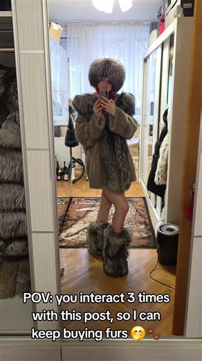 #fur #fury #furfashion #realfur #furforever #furqueen #slavic #easterneuropean #furcoat #furcoatseason #fox #bluefox #foxfur #whitefur #winterfashion #womenfashion #fashionista