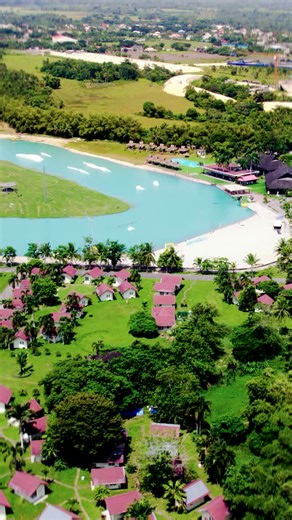 We sat down with our guests to get their first-hand insights on the ultimate CWC experience. The world-class cable setup & unbeatable Bicol vibrations, remain to be the staple that make our guests keep coming back for more! Find out why we are still the ultimate bucket-list destination for riders across the globe. 🏄‍♂️🔥 Watch the full video to hear their stories! 👀 📍 CWC, CamSur Tag your ride-or-die crew who needs to book a trip to CWC ASAP! ✈️ CHECK OUT OUR PACKAGES HERE! 📧 booking@visitca