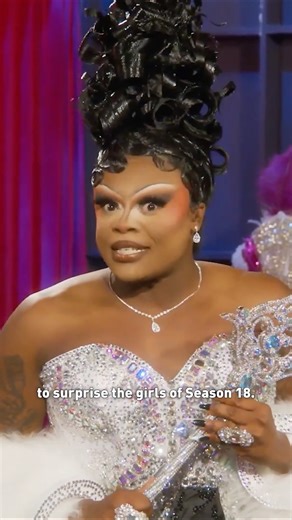 WOW Presents Plus on Instagram: "‼️ HELLO HELLO HELLO is BACK! 👑 Hosted by S17 champion Onya Nurve, the official RuPaul’s Drag Race after show sees the queens of Season 18 sitting down in Untucked to spill the tea, watch their audition tapes, and more! @onyanurve 👓 Read more on the new season now exclusively on @parademag ☕️ HELLO HELLO HELLO hosted by Onya Nurve premieres Tuesdays starting Jan 6 on WOW Presents Plus and YouTube WORLDWIDE #DragRace S18 + Untucked premieres Saturdays starting 3