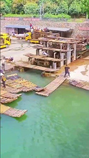 The Full Process of Traditional Bamboo Rafts: From Construction to Water Transport