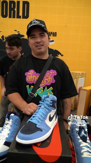 Which pair is your favorite? 🤔#sneakercon