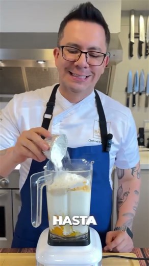 Pastel Vasco de mango 600g de queso crema 5 huevos 350g de crema para montar 250g de mango 190g de
