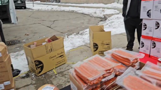 75th St Fresh MEAT & CHEESE Market pop-up. Doing Good In The Neighborhood. Duck Contiff Smoked Ham Steak Breakfast Chorizo Sweet Apple Ham Italian Charcuterie Prosciutto Cow Milk Cheese Goat Cheese & Onion Girasoli Goat Milk Cheese | Putting Chicago To Work