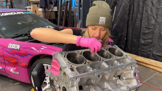 How classic car engines get rebuilt from the ground up