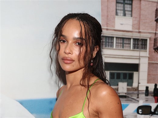 How To Achieve The Blurred Lips Makeup Trend | Essence