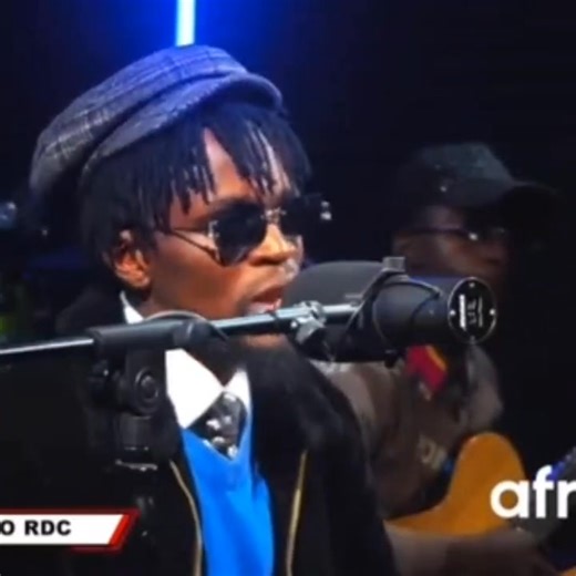 Quand le maestro #Alain_Kambale 🇨🇩 interprete la chanson #Pyromane du grand Ferre Gola Le Padre chez AfriRadio à Kinshasa. | Kivu Music Act