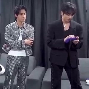 4.3K views · 510 reactions | Jin playing a game before the concert!!  It's a jinx at this point ️ It's kind of like a pre-entry ritual  If he goes in without plaving a game? His voice cracks immediately ️ It becomes a disaster  Why say such things!?  L1…L3 *fails immediately* ️ 藍 | Mj Dugayon | Facebook