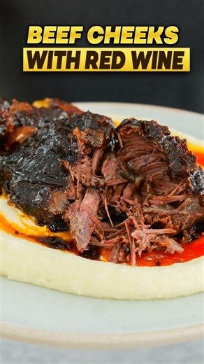 SLOW COOKED BEEF CHEEKS IN RED WINE SAUCE 🍷🥩 This is one of the most underrated cuts of beef… and once you try it like this, you’ll never ignore it again. Inspired by Northern Italy, especially Piemonte, this dish is all about time, butter, bold red wine and patience. No shortcuts. No rushing. Just low and slow cooking until the beef cheeks become so tender you won’t even need a knife. I even called my mum before sharing this one… I wanted to make sure it was done the proper way. Because recip