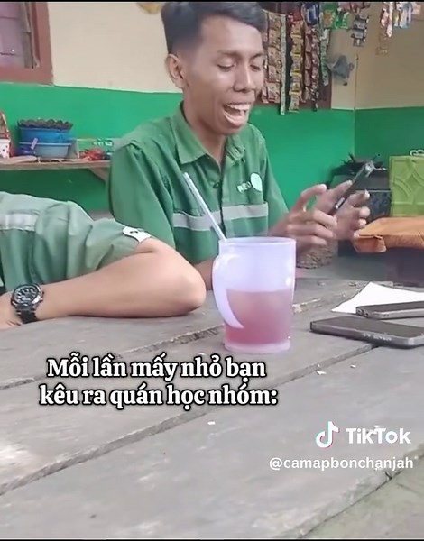 Những Câu Chuyện Học Nhóm Thú Vị